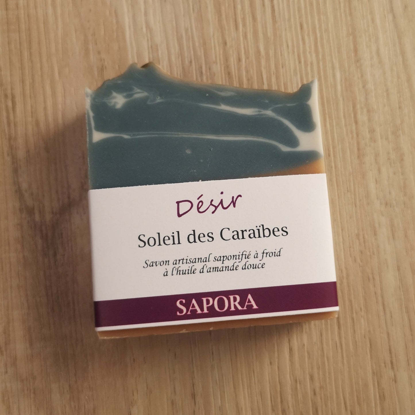 Savon hydratant et rafraîchissant, Soleil des Caraïbes, aux arômes ensoleillés. - Font label