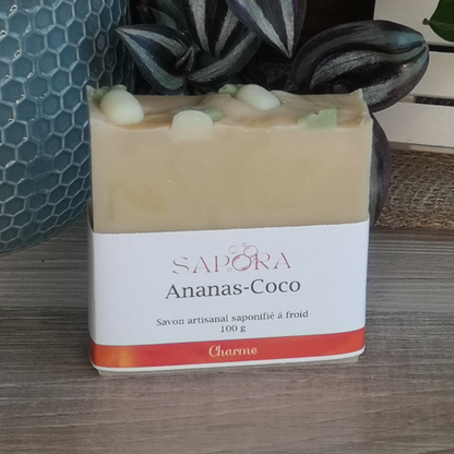 Savon naturel ananas & coco – Évasion sous les tropiques avec un parfum fruité et enveloppant - Devant