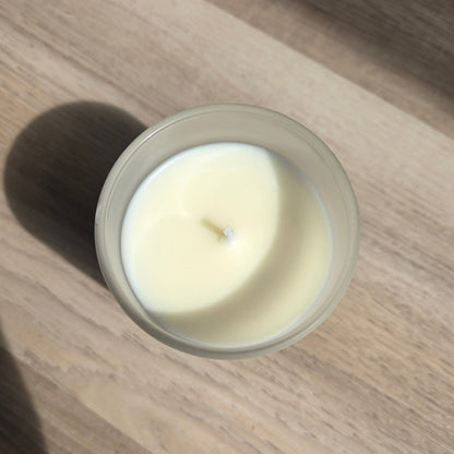 Bougie artisanale parfumée au pois de senteur – Arôme floral tendre pour une atmosphère raffinée - Top