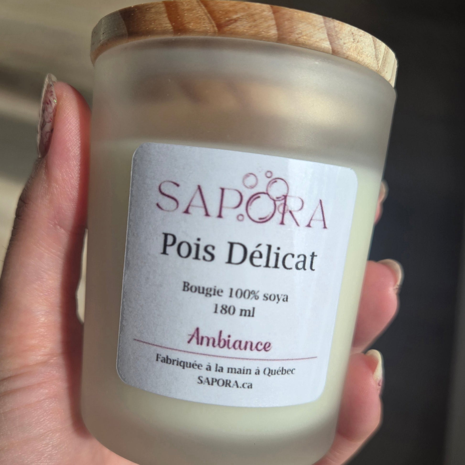 Bougie parfumée pois de senteur – Fragrance florale et légère pour une ambiance romantique - Étiquette