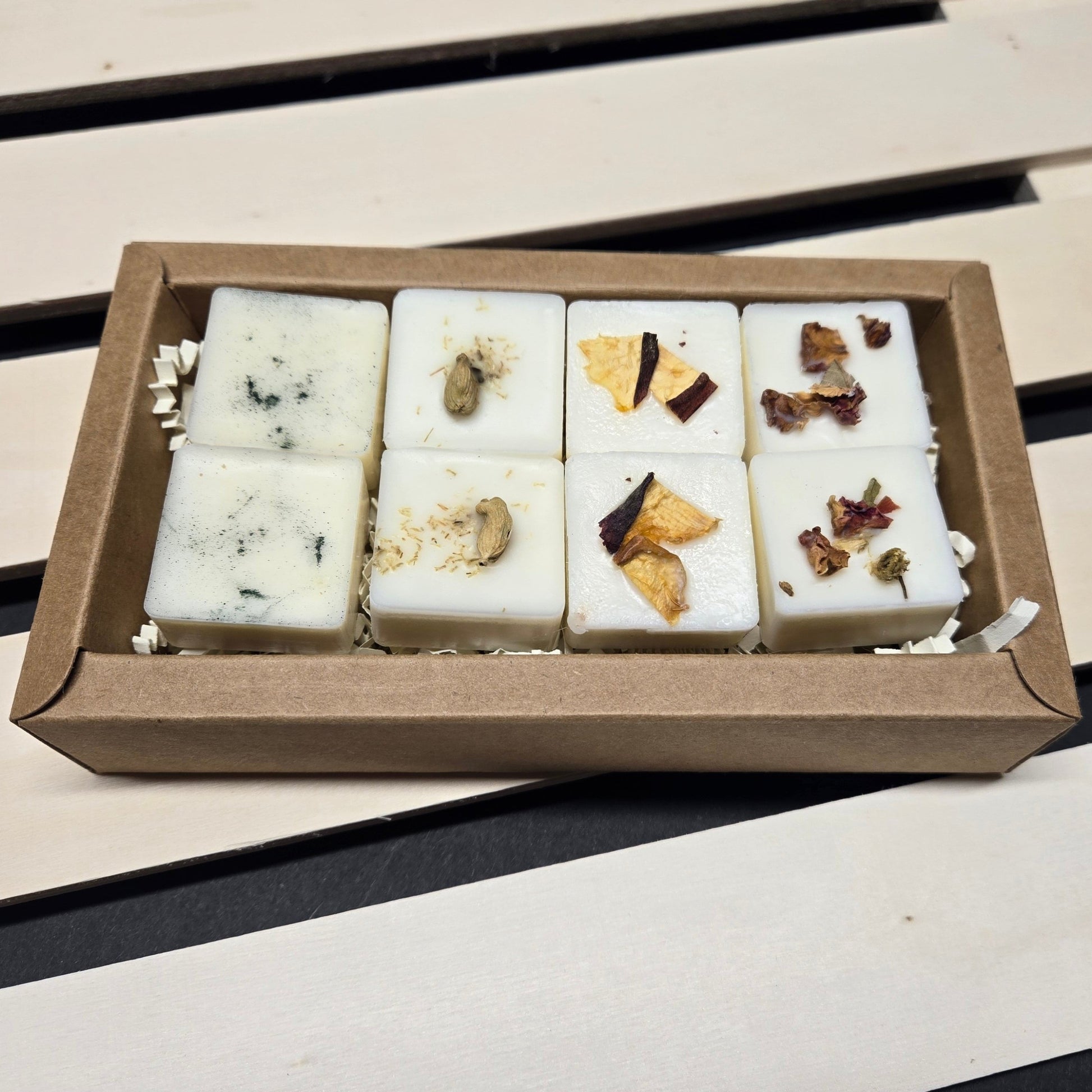 Ensemble de 4 cires parfumées pour réchaud – Arômes doux et apaisants, parfaits pour créer une ambiance chaleureuse et cocooning - Dessus