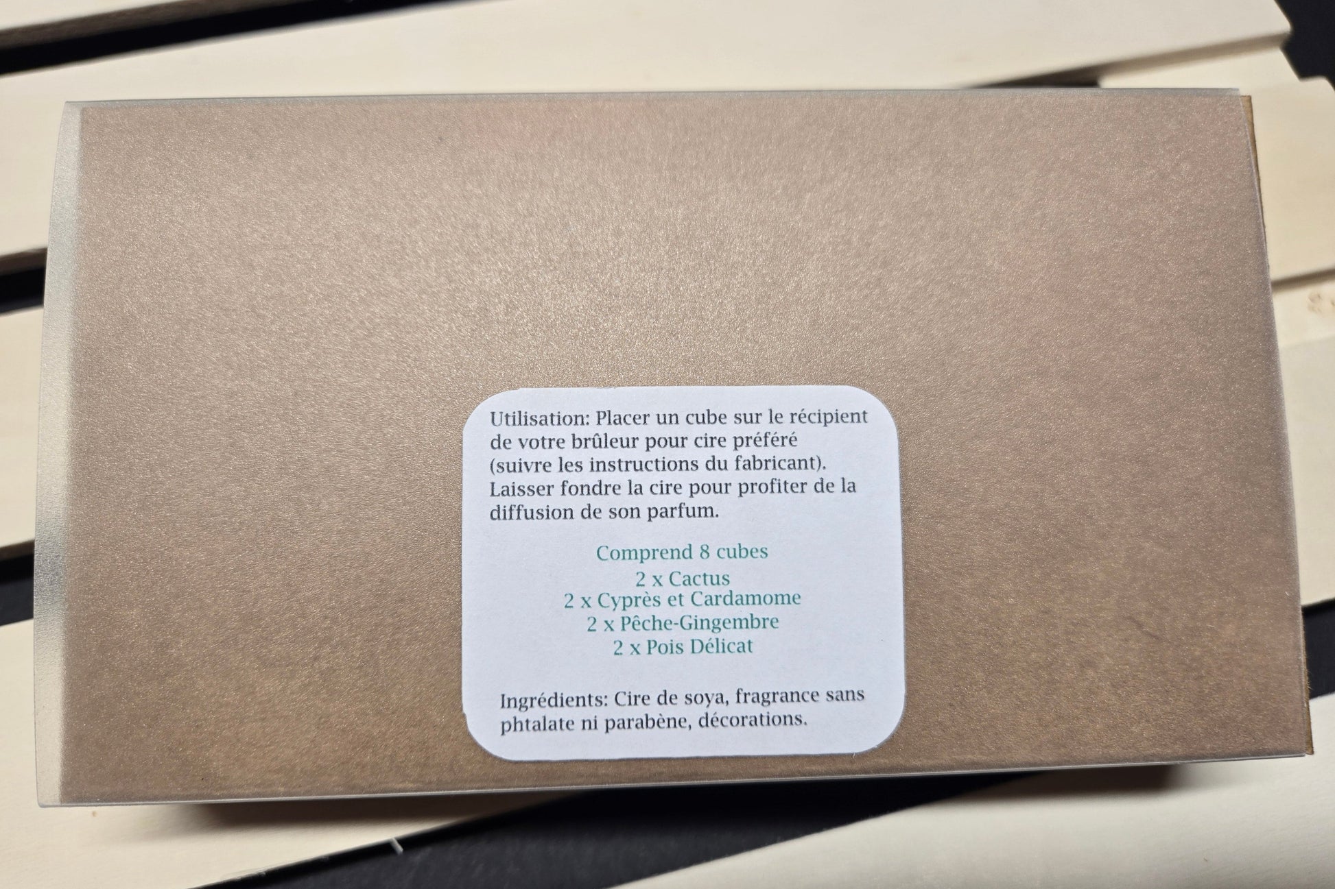 Coffret de 4 cires parfumées pour réchaud – Fragrances douces et relaxantes, créant une ambiance chaleureuse et réconfortante - Dos