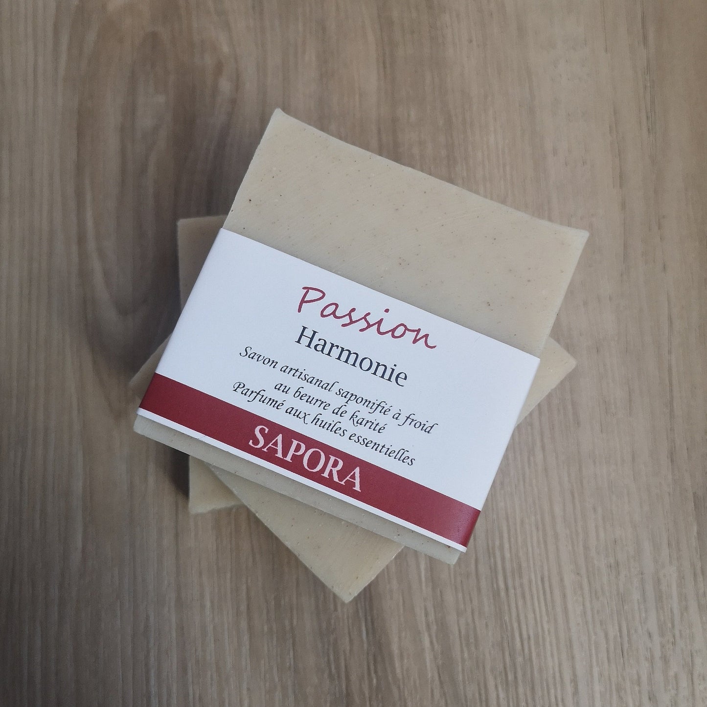 Savon naturel Harmonie – Parfum floral et fruité, enrichi en huiles essentielles apaisantes - Front